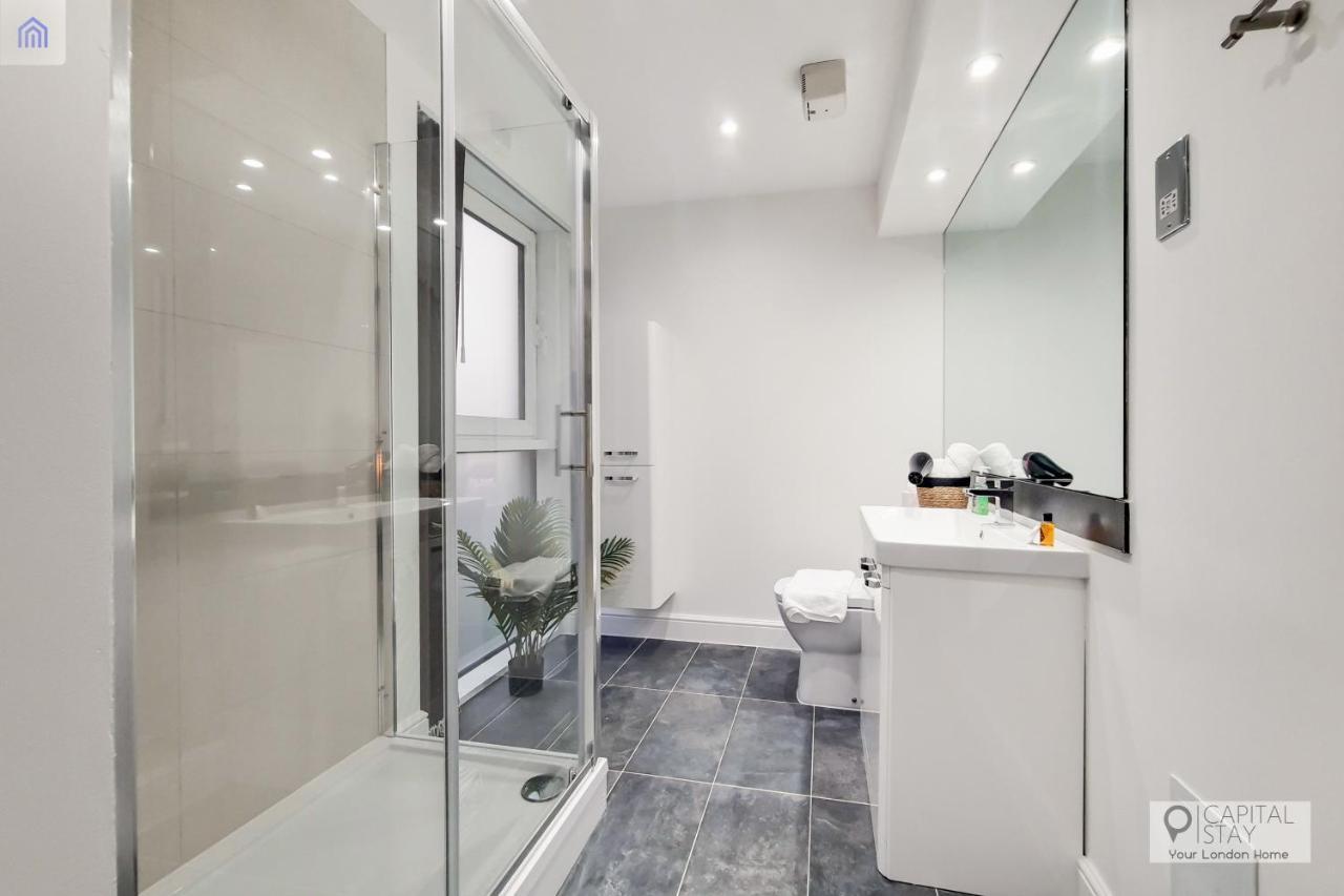 Free Parking - Stylish Three Bedroom By Excel Apartament *